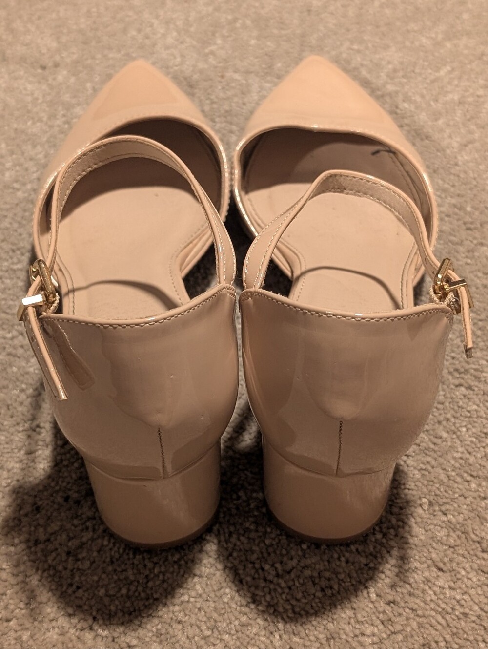 Women's Pointed-Toe Ankle-Strap Pumps in Nude Patent Block Heel - Picture 4 of 7